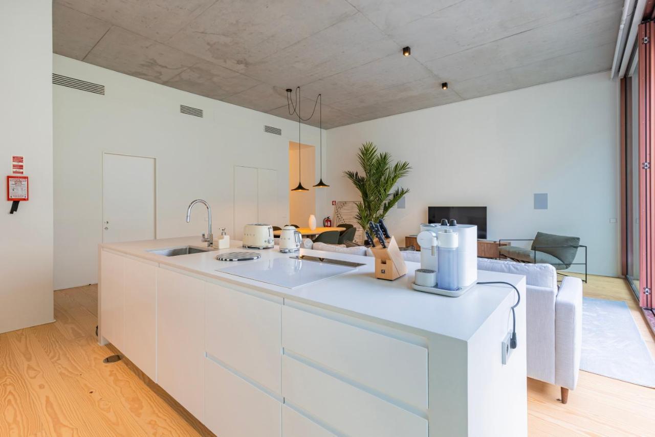 Hidden Pearl W/ Patio & Pool By Lovelystay Lisboa Exterior foto