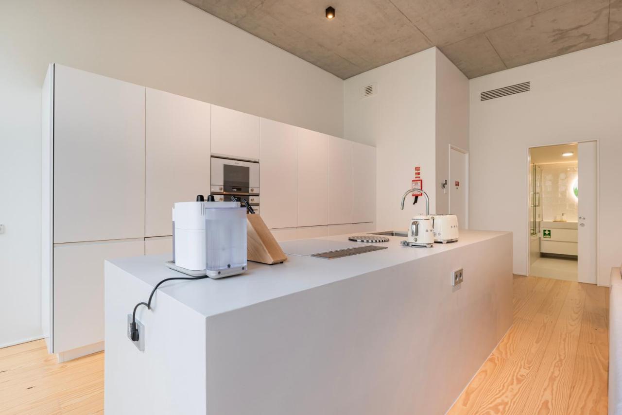 Hidden Pearl W/ Patio & Pool By Lovelystay Lisboa Exterior foto