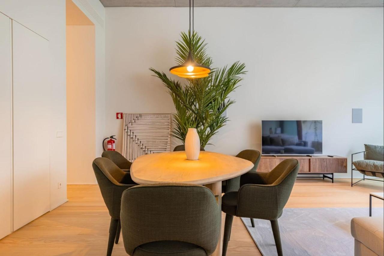 Hidden Pearl W/ Patio & Pool By Lovelystay Lisboa Exterior foto